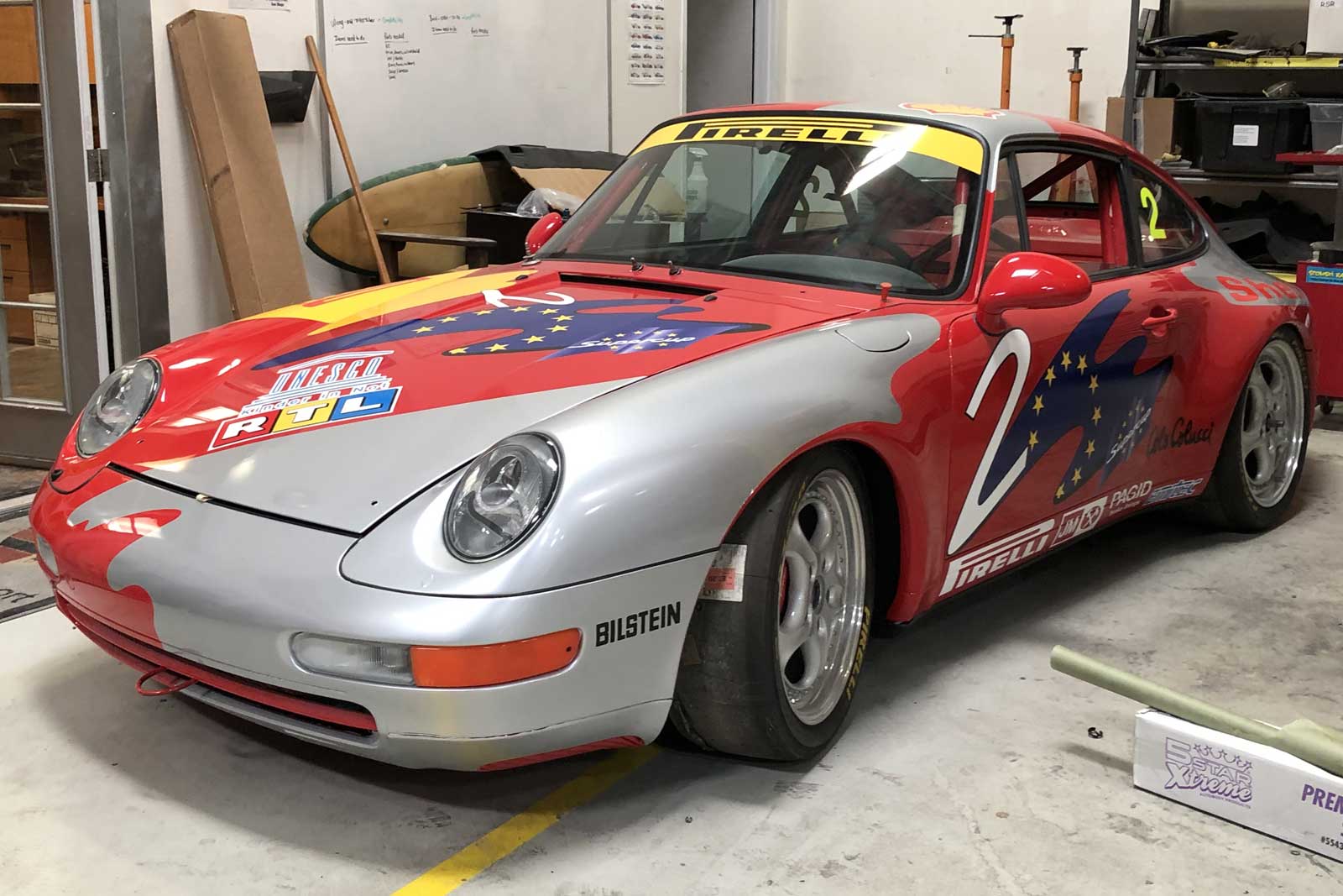 Porsche 993 race car